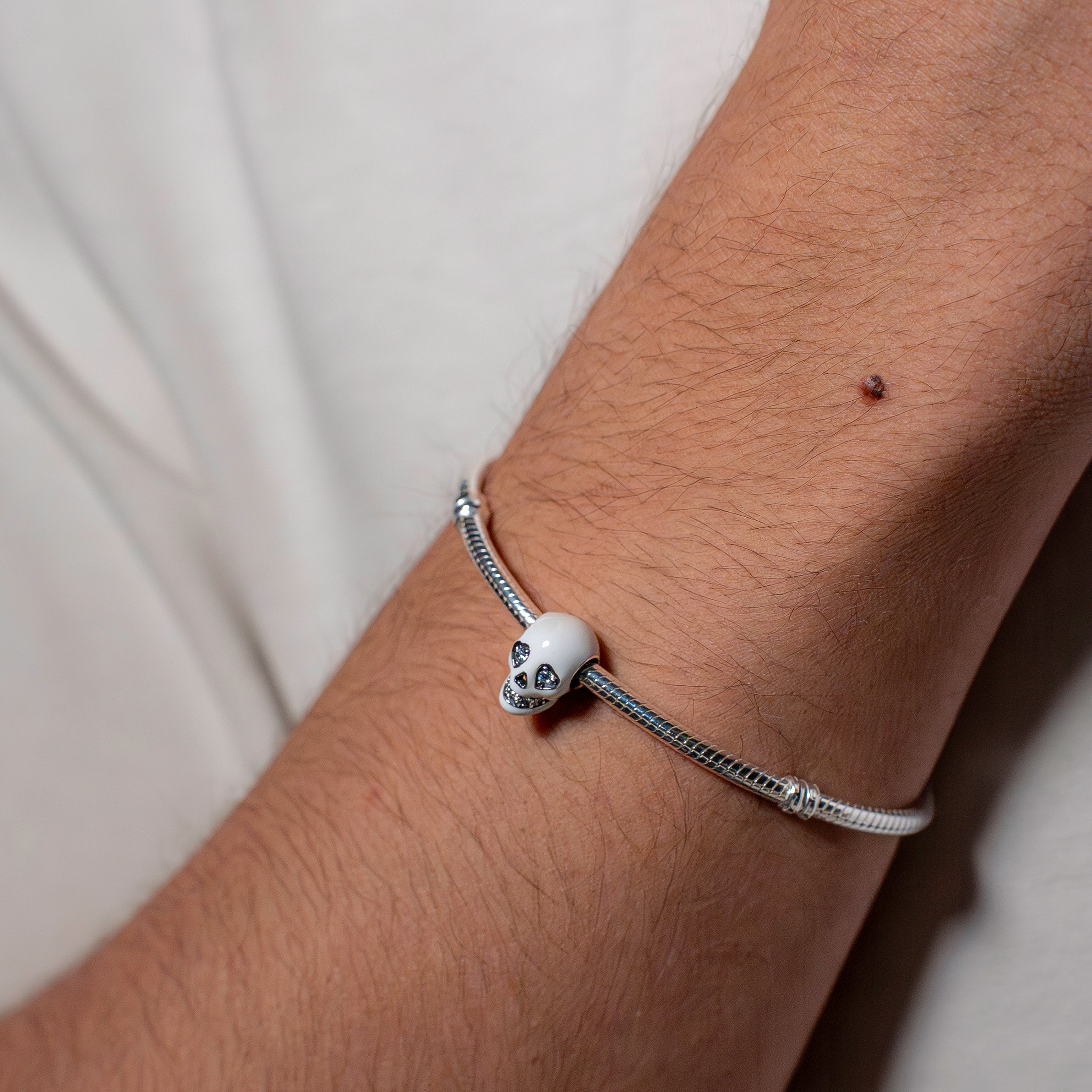 Glow-in-the-dark Sparkling Skull Charm