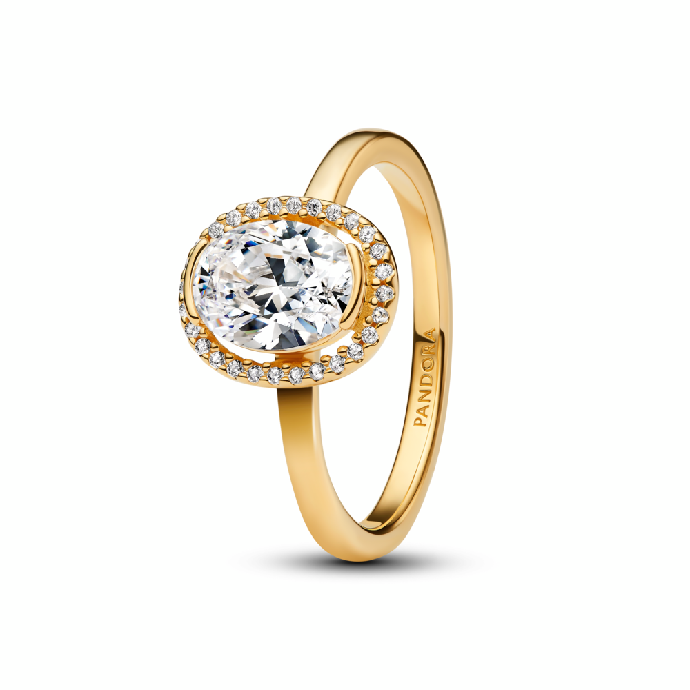 Oval Sparkling Halo Ring