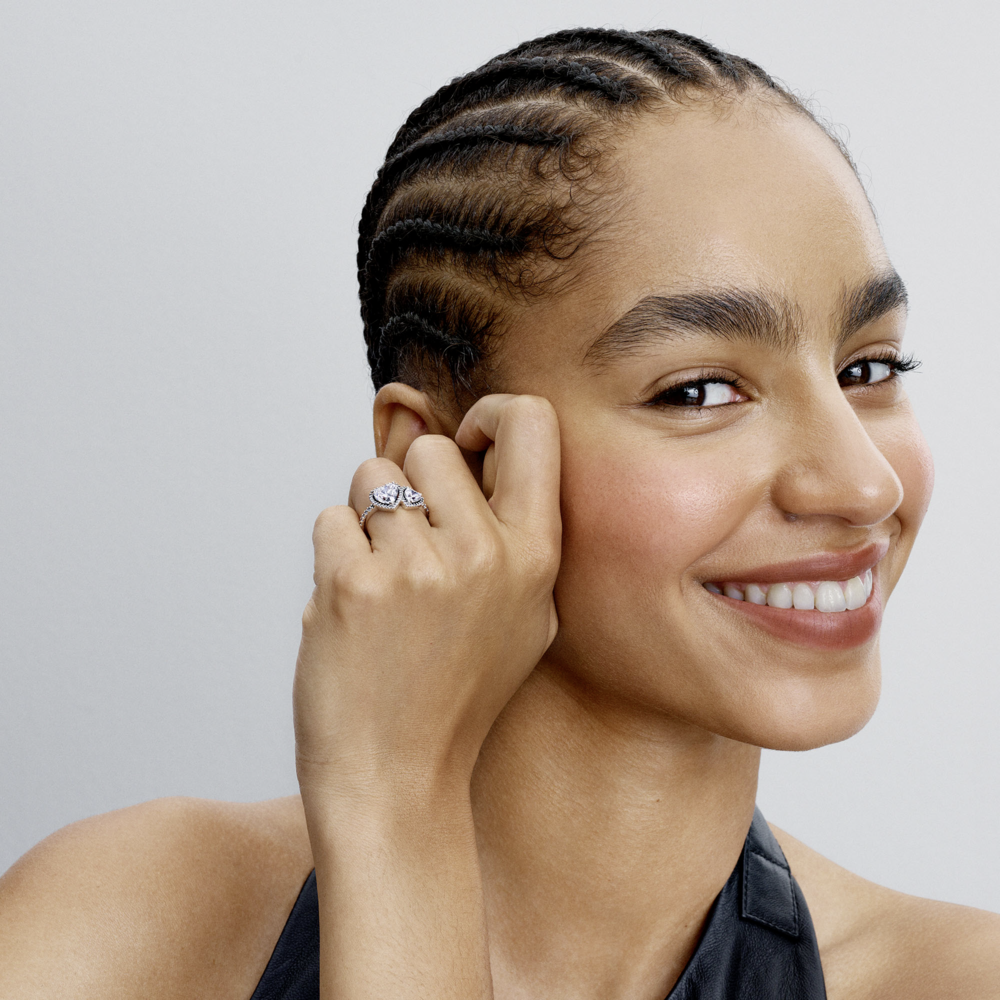 Sparkling Halo Hearts Ring