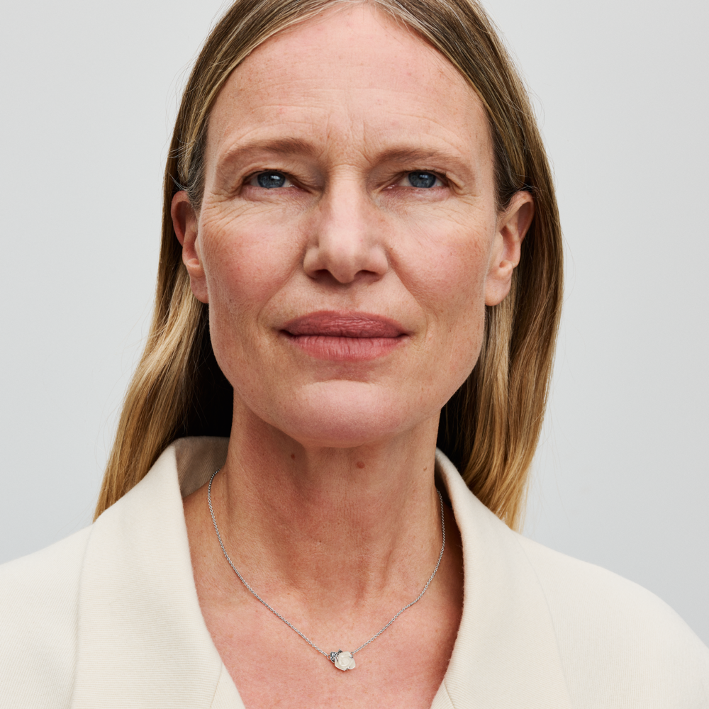 White Rose in Bloom Collier Necklace