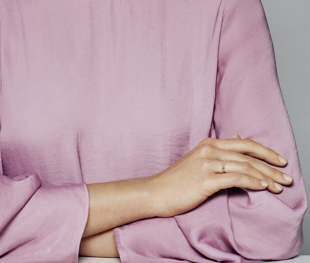 Sparkling Seashell Band Ring