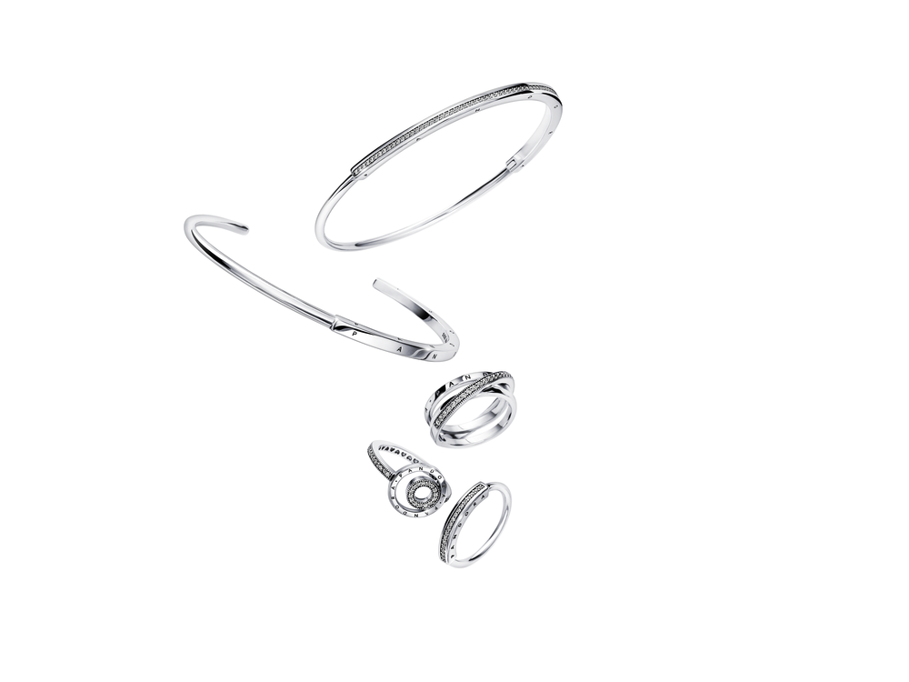 Pandora Signature I-D Pavé Bangle