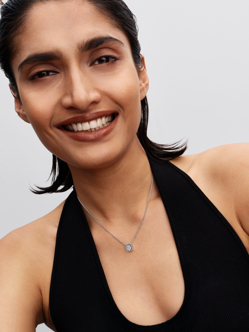Sterling silver collier with clear cubic zirconia