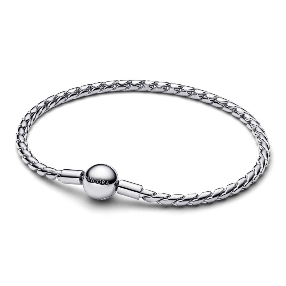 Round Clasp Wing Chain Bracelet
Sterling silver