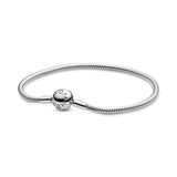 Snake chain silver bracelet with round clasp
