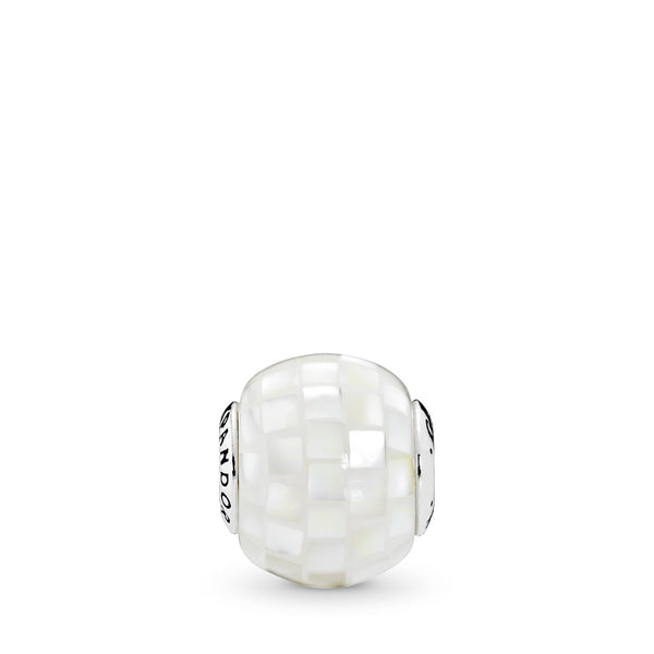 GENEROSITY ESSENCE COLLECTION charm in silver with mosaic of white mother of pearl and white acrylic